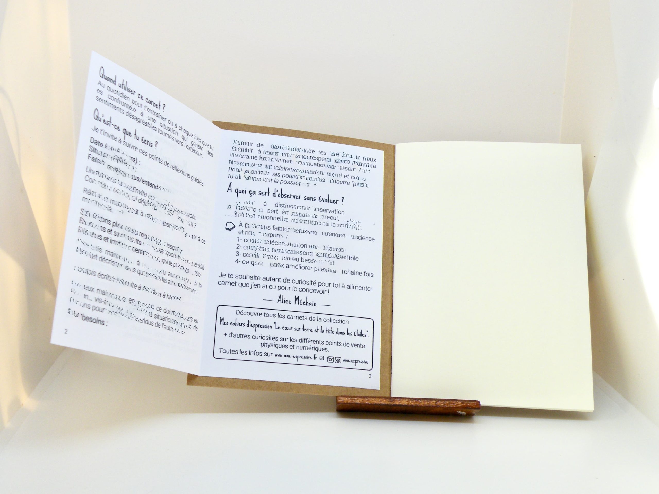 Page 2 et 3 du mode d'emploi de Mon carnet Objectif - pour en revenir aux faits ! Mon carnet OBJECTIF fait partie des Carnets d'Expression de la collection "Le Cœur sur terre et la tête dans les étoiles". Distribution Du Baume Aux Cœurs - Concept store - Créations originales inspirantes. Créons des aujourd'hui pour mieux vivre demain. ACCOMPAGNEMENTS ATYPIQUES | CURIOSITÉS POÉTIQUES | ANIMATIONS CRÉATIVES www.ame-expressive.fr